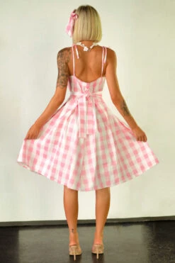 Plus Size Pink Gingham Doll Costume -ThreeWishes Store FC 2001 back 472228da 17e3 47ef 9fa5 81925980c2a0